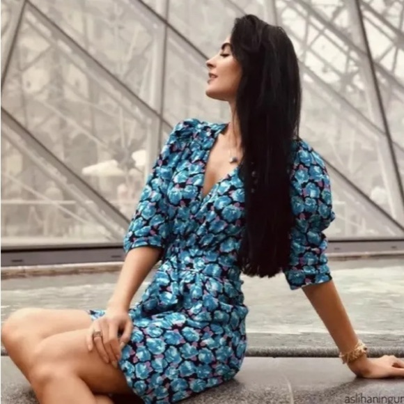 Zara Blue Floral Balloon Sleeve Faux Wrap Mini Dress- Bloggers Fave Size Medium - Picture 4 of 16